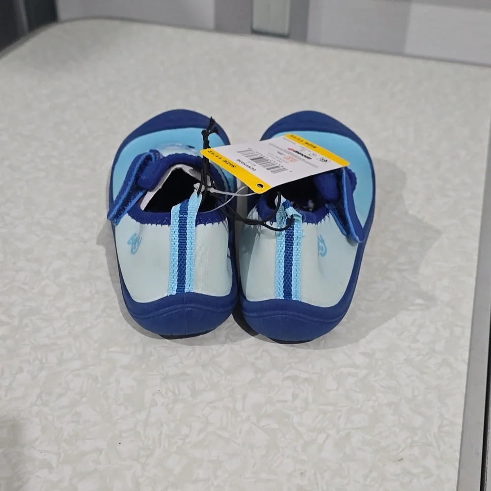 Bluey water shoes